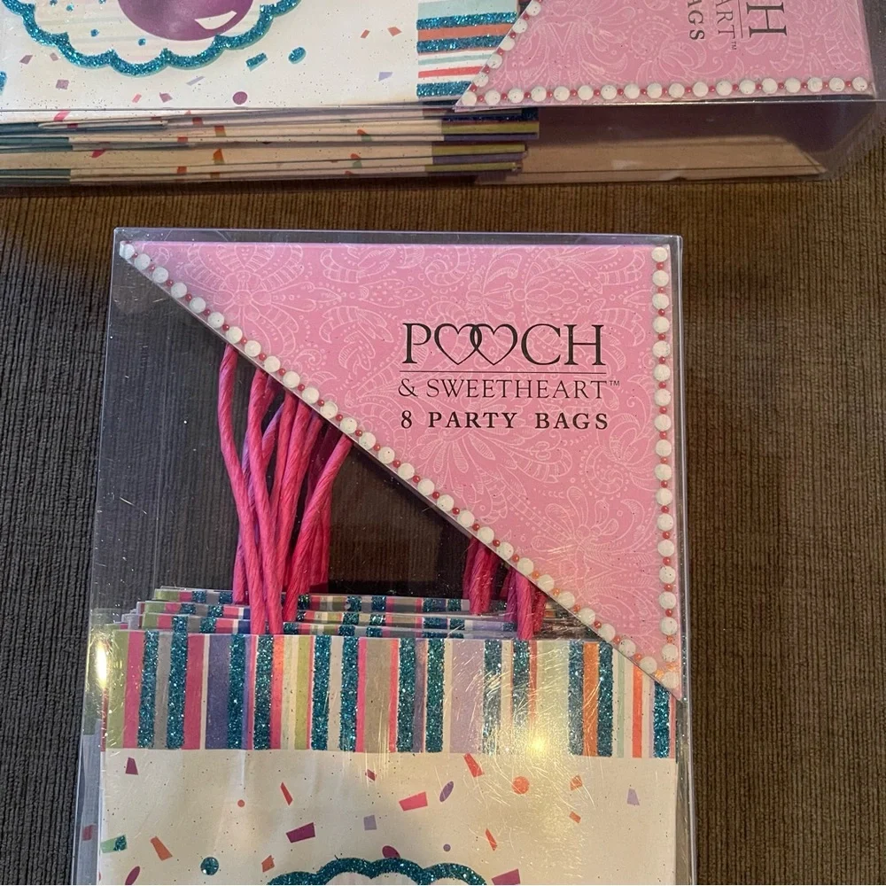 18 Party Favor Bags – Pink and Blue